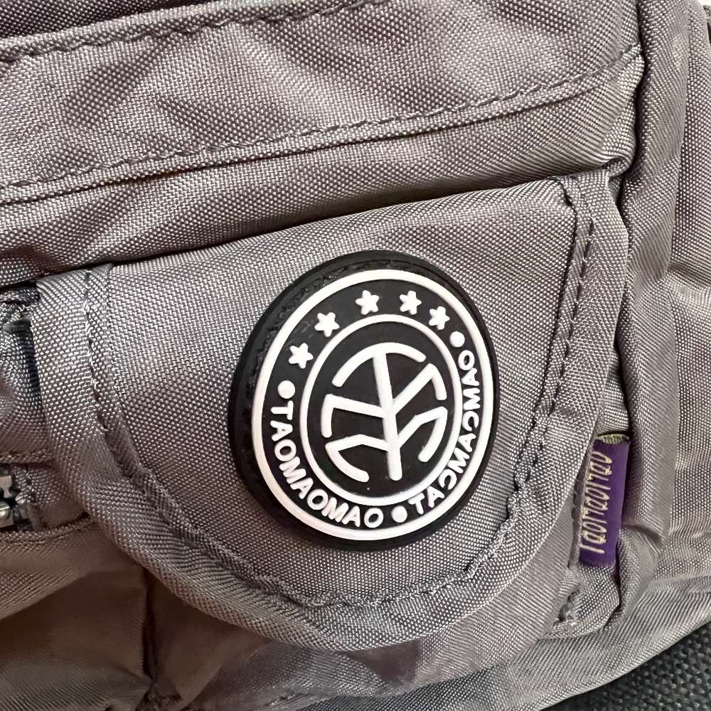 Taomaomao Crossbody Bag